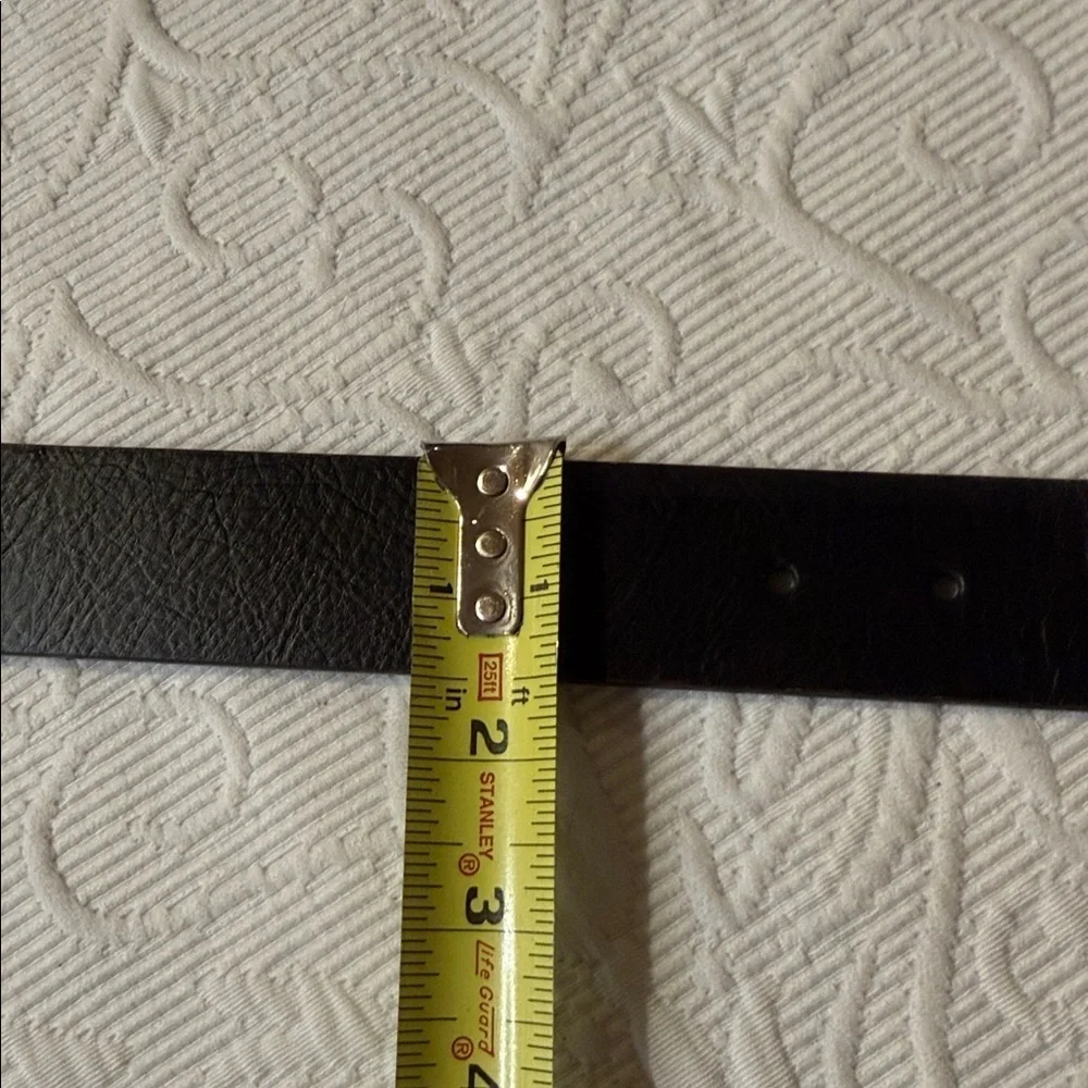 Columbia Men's Black/Brown Reversible Leather Belt. 34/36.